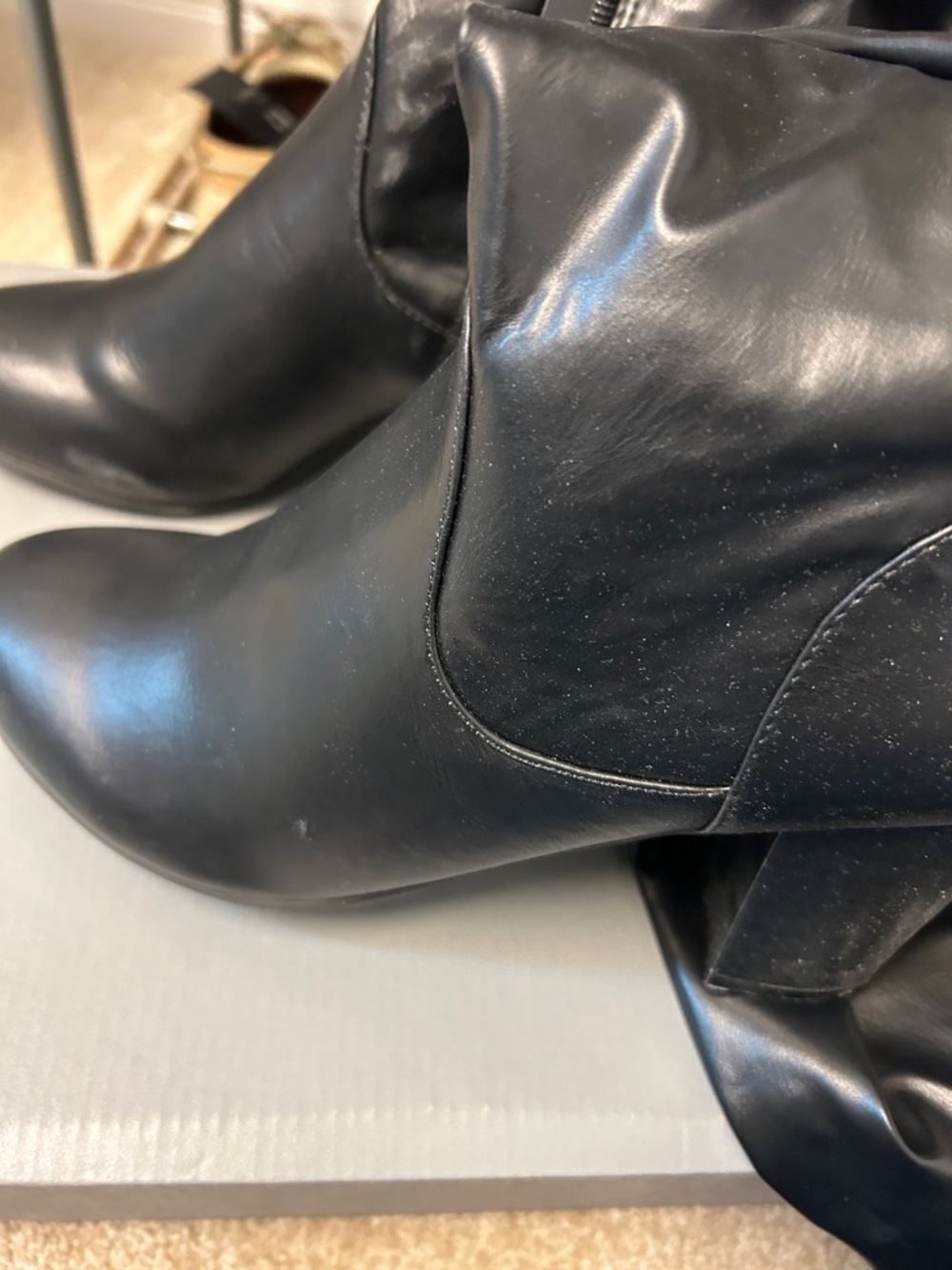 Kenneth Cole - Picture 3 of 5